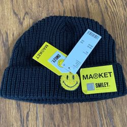Market X Smiley beanie 