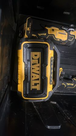 Dewalt Bluetooth speaker