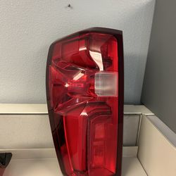 2020-2024 Silverado 3500 HD Dually Taillight lamp LH