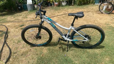Schwin AL COMP 27.5 mountain bike