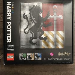 LEGO Art Harry Potter Hogwarts Crests 31201 Building Kit