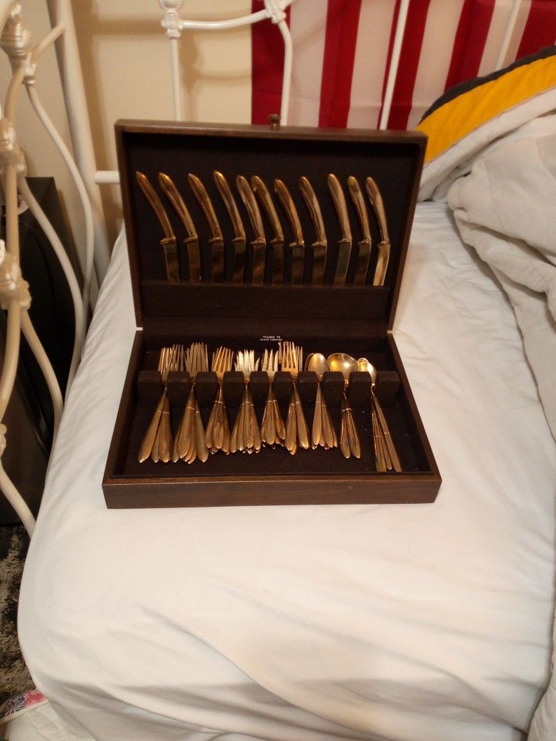 Brass Dinnerware Set