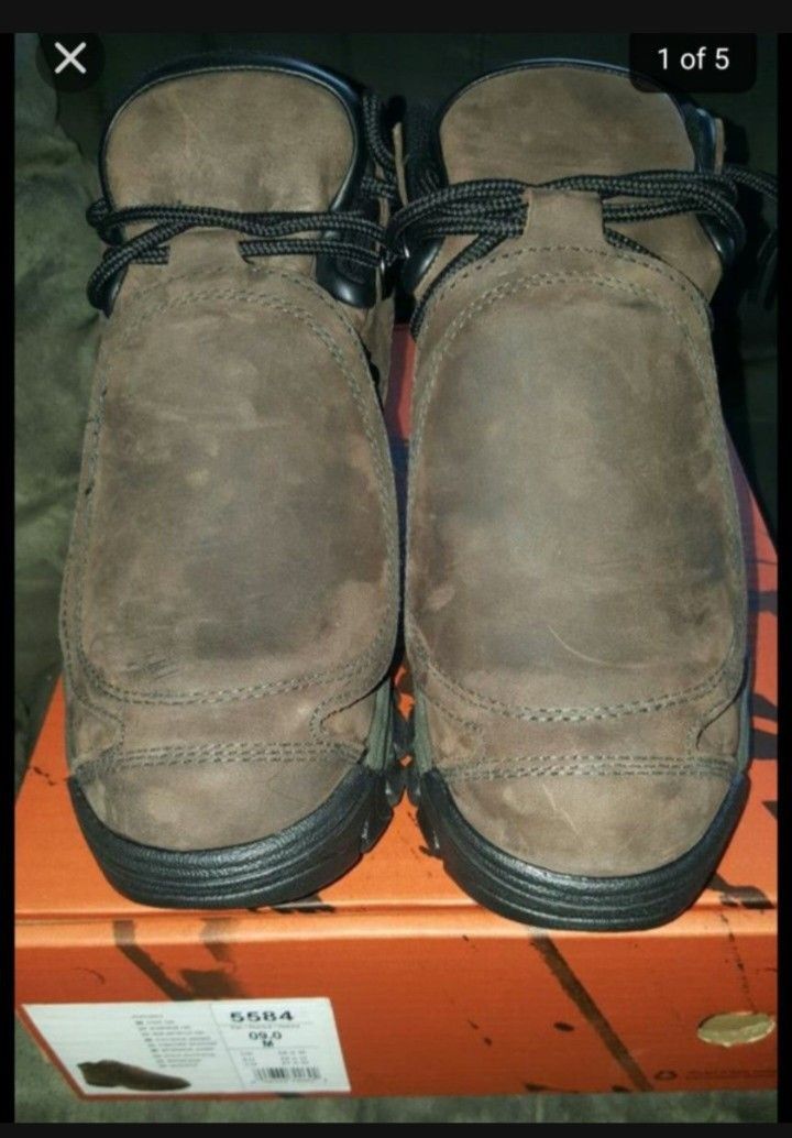 BRAND NEW IN BOX METGUARD 5584 WORX BOOTS BY RED WINGS SIZE 9 $100 O.B.O