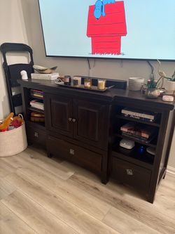 Solid Wood Media Console / Entertainment Center