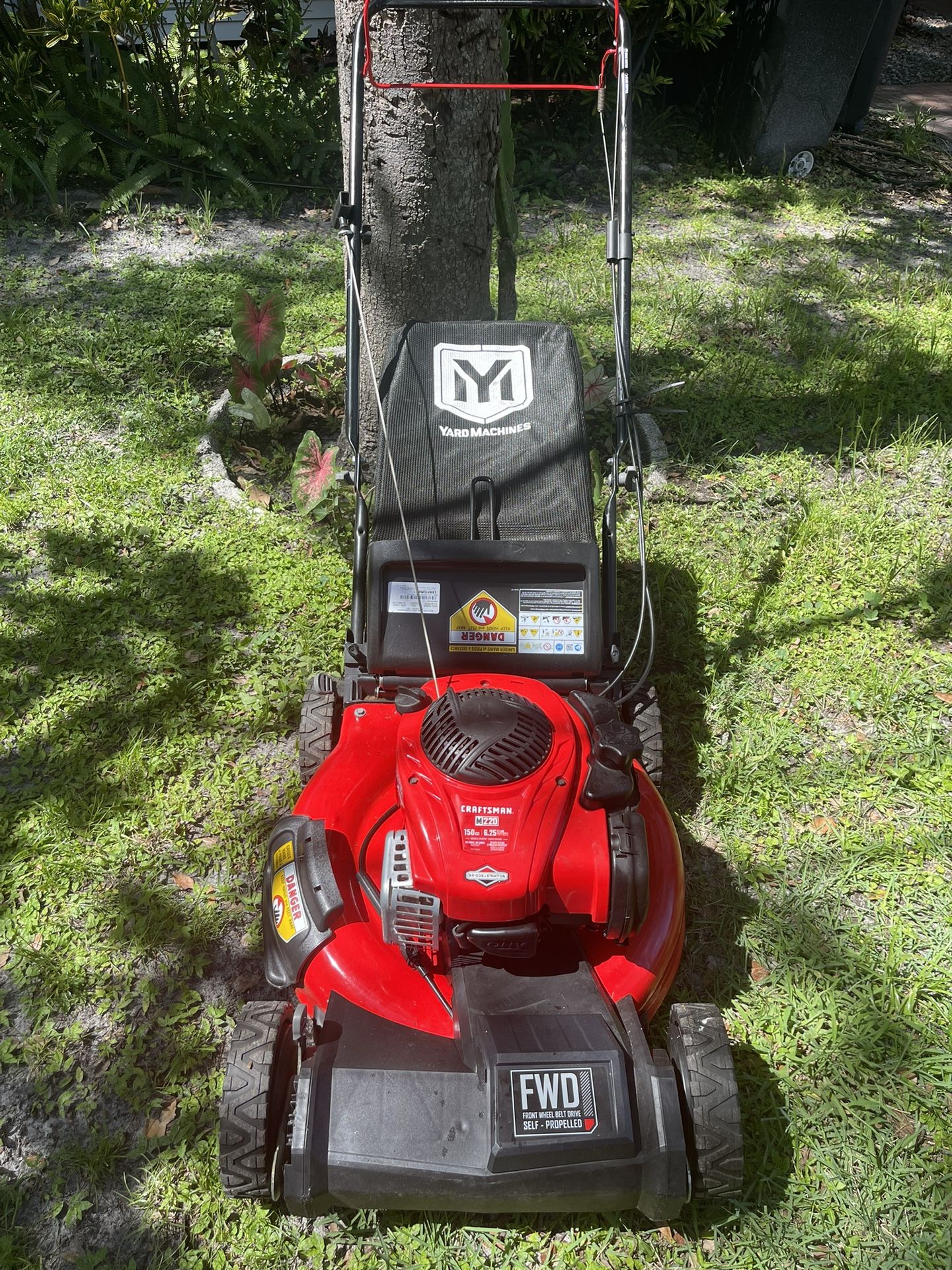 Self Propelled Lawn Mower LBSN Craftsman 21” Cut With A 6.25 HP Engine