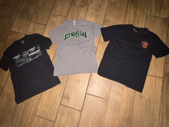 Teen/Young men’s graphic tshirt bundle size Small