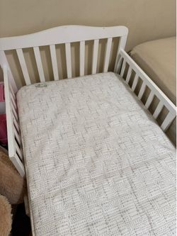 Toddler bed frame with mattress