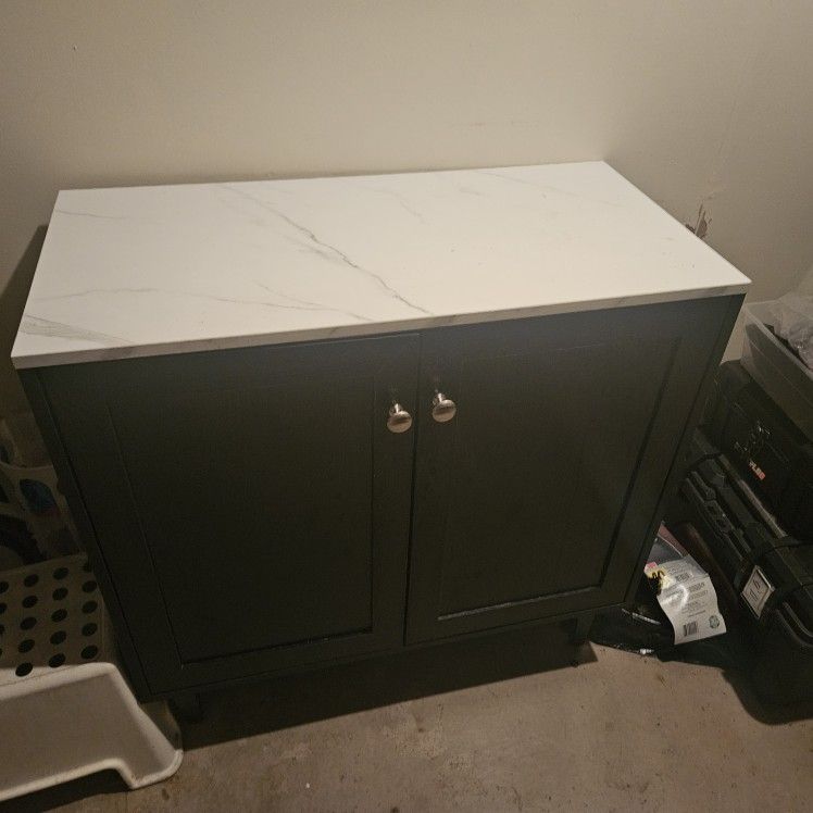 Storage Cabinet/Consol