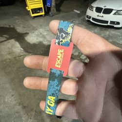 ESCAPE HALLOWEEN TICKET