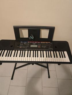 Piano- keyboard Yamaha PSR E 263