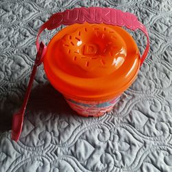 Dunkin Donuts Beach Bucket w/shovel