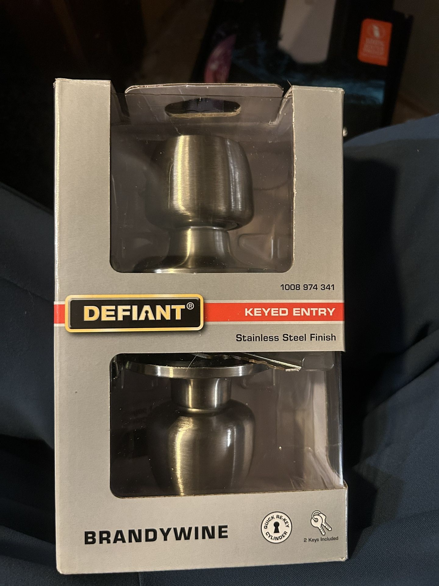Keyed Doorknob Entry