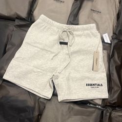 Light Oat Essentials Shorts