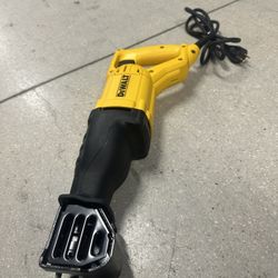 DEWALT | Shop the Set 10 -Amp Variable Speed Reciprocating Saw