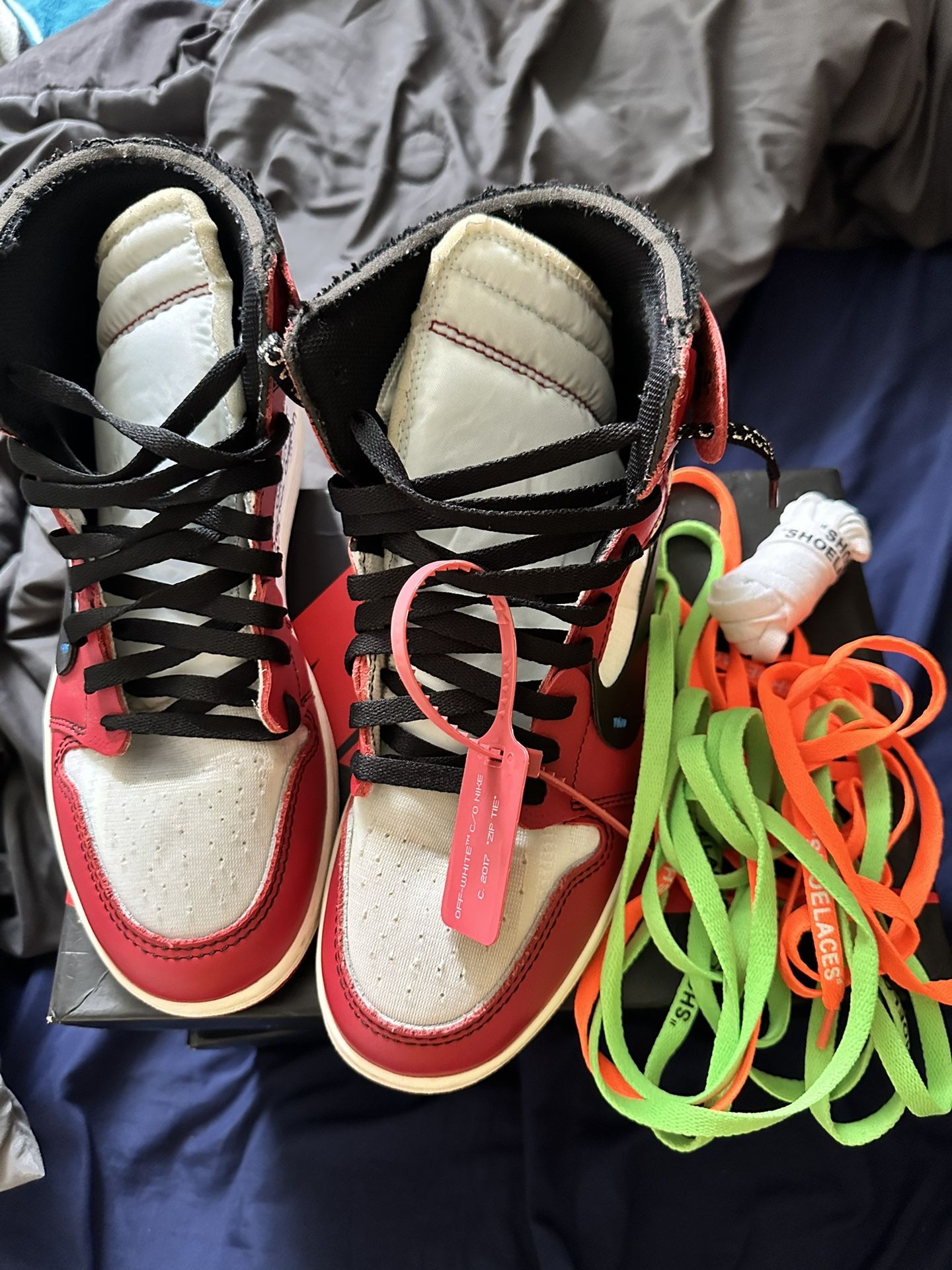 Off white jordan 1 zip tie sale
