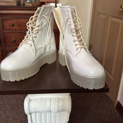 C&C California Boots White Leather Size 9 