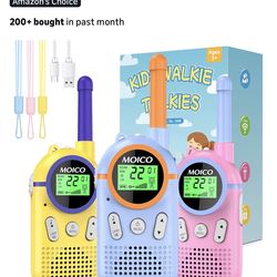 NEW Rechargeable Long Range Walkie Talkies with 22 Channels