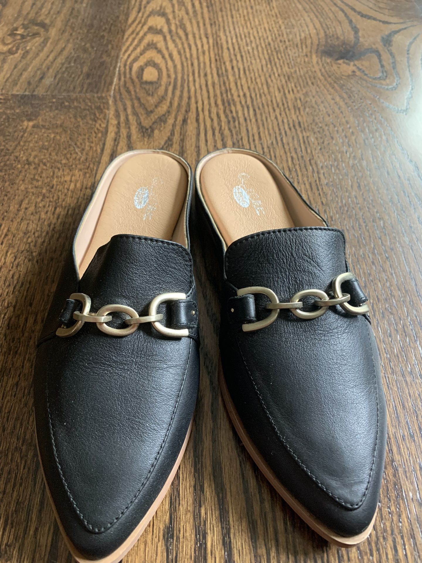 New And Expensive Leather Dr Scholls 6.5 Flats