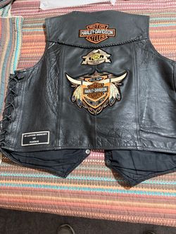 Harley-Davidson Black Leather Biker Vest with Patches