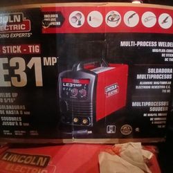Brand New Unopened Lincoln Le31 Mp Tig Stick Mig Welder
