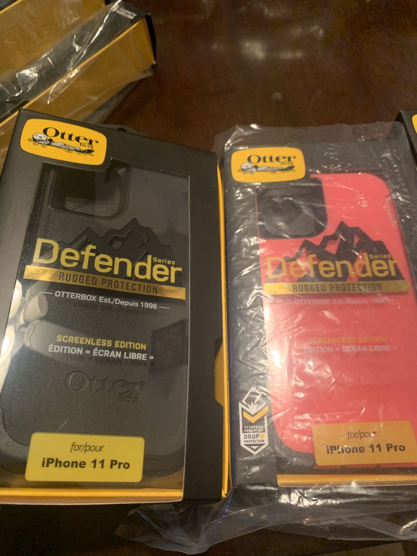 Apple iPhone 11 Pro Otter Box Defender Phone Case