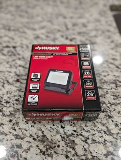 Husky 2500 Lumen LED Work Light - Brand New