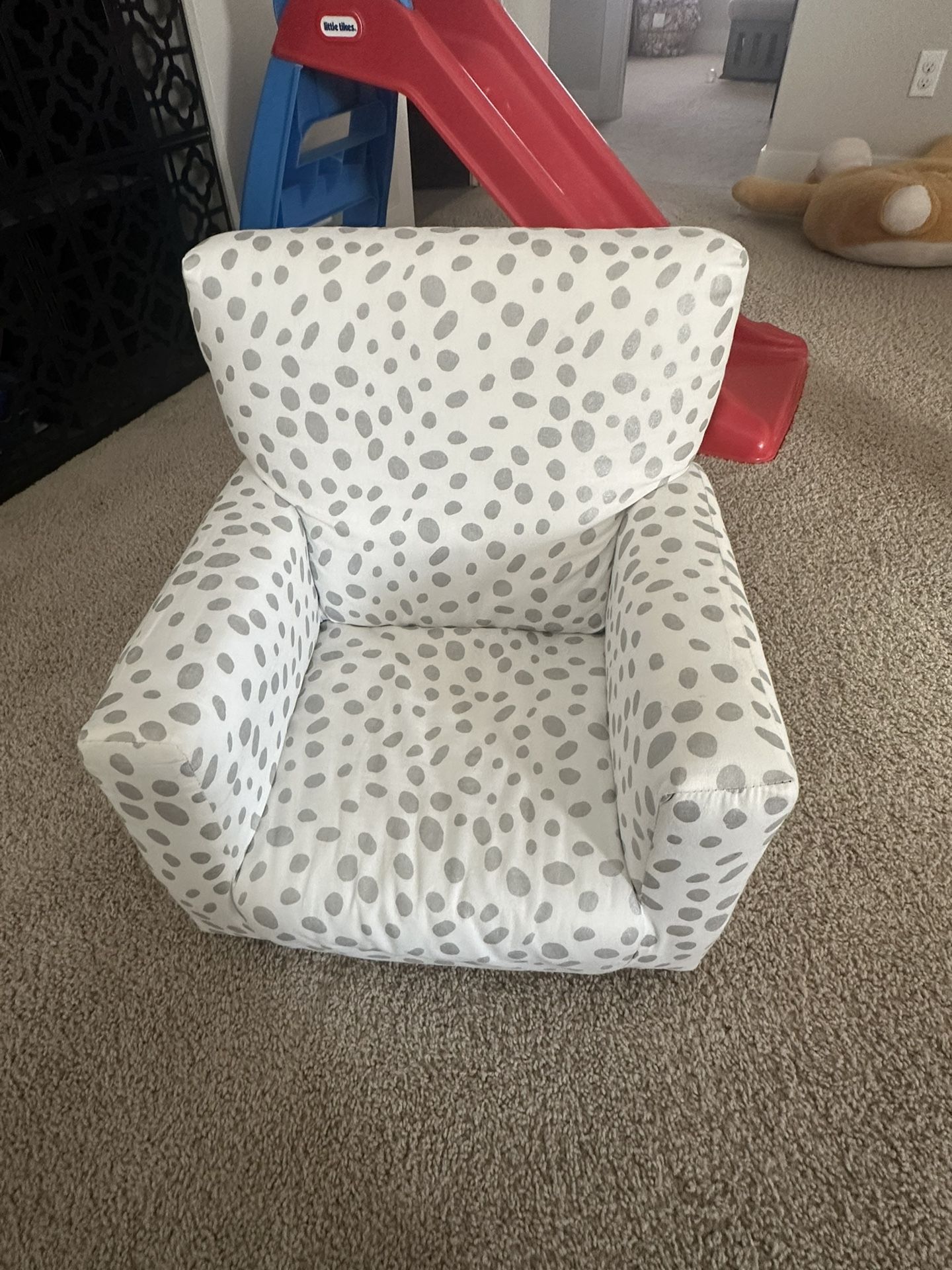 Small Kids Chair 