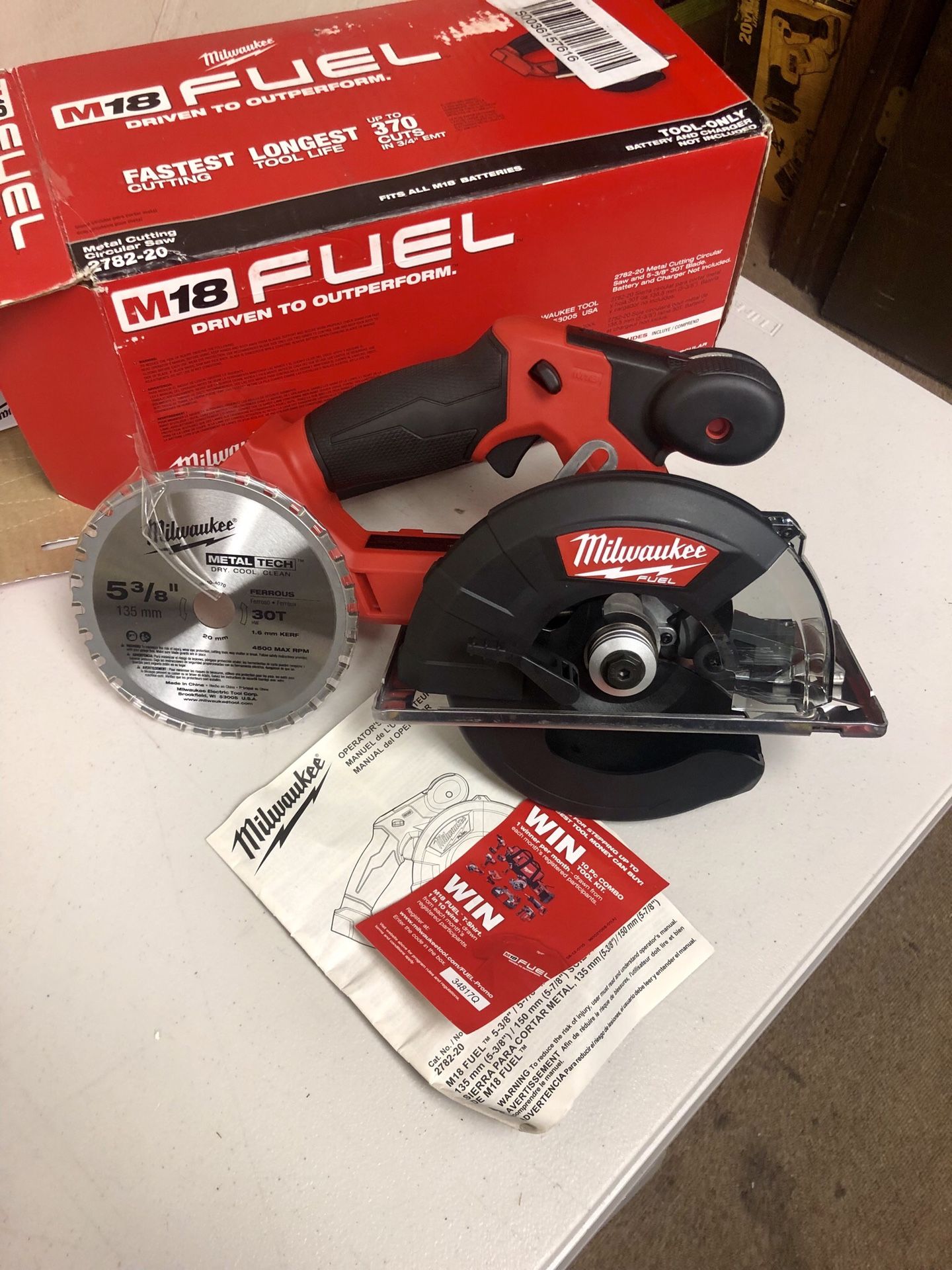 Milwaukee M18 FUEL 18-Volt Lithium-Ion Brushless Cordless Metal Cutting 5-3/8 in. Circular Saw (Tool-Only) w/ Metal Saw Blade