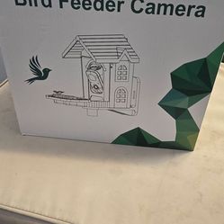 Bird Feeder with Camera, 2K HD Solar Powered Birdhouse with Cam for Outdoors, AI Identify Birds Species, Auto Capture & Real-time Notifications (Green