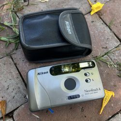 Nikon Nice Touch 4 35mm Point and Shoot Film Camera