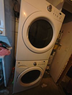 gas stackable washer and dryer