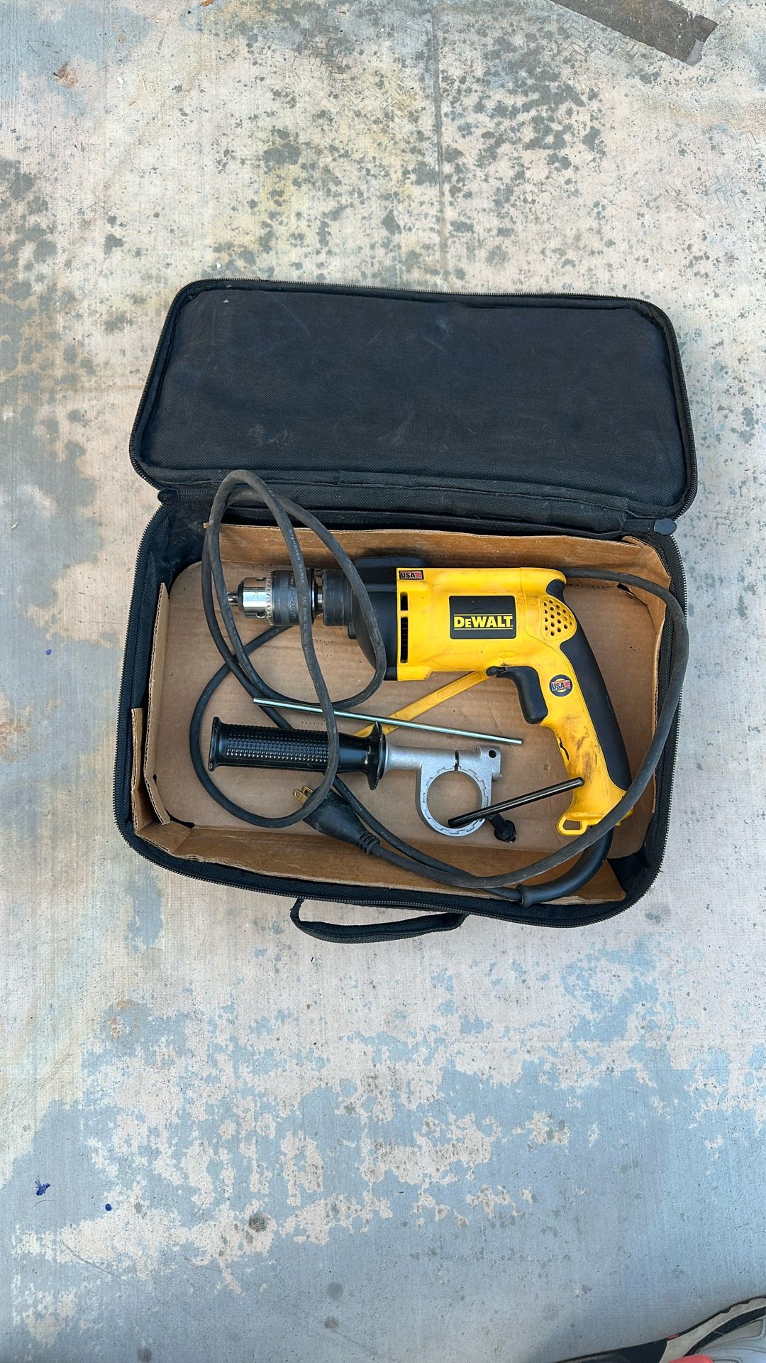 DEWALT ELECTRIC DRILL HAMMER