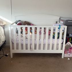 Baby crib 