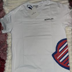 Moncler Shit Size M