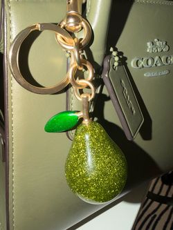 Green sparkly pear