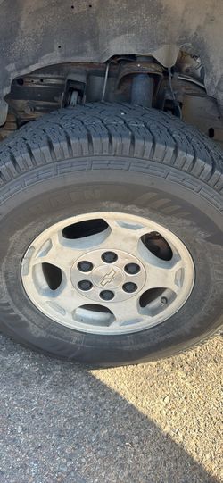 chevy stocks with new tires