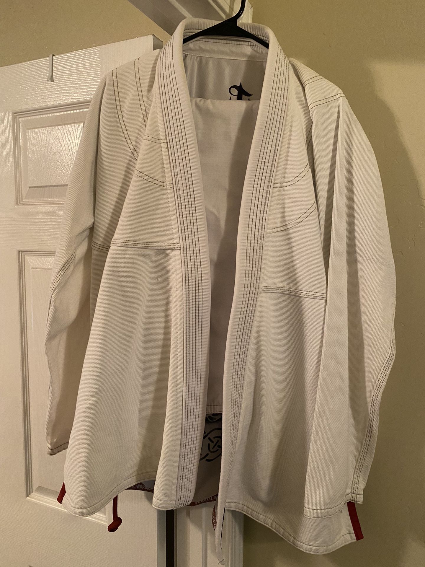 3 Adult Jiu Jitsu Gis Size A4