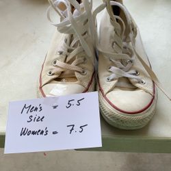 Converse Used , Clean Men’s 5.5women 7.5