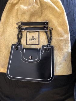 Fendi Purse new regularly $500