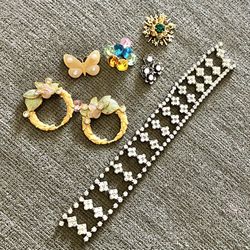 Arts And Crafts adornments