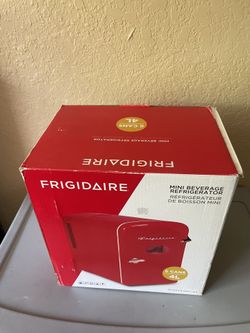 Frigidaire 6-Can Retro Mini Fridge