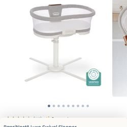 BassiNest® Luxe Swivel Sleeper Bassinet