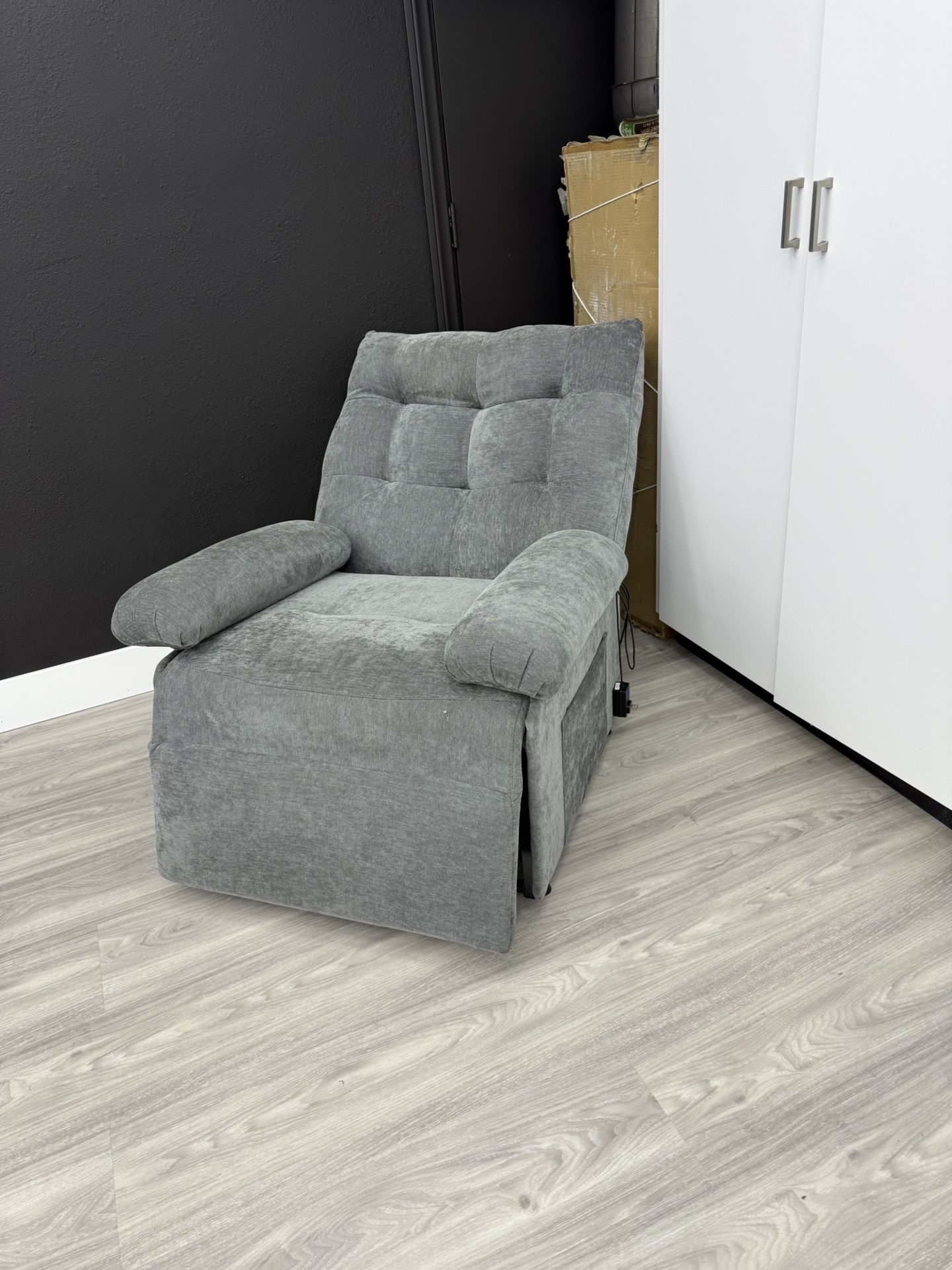 Recliner Chair