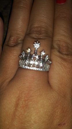 Crown ring