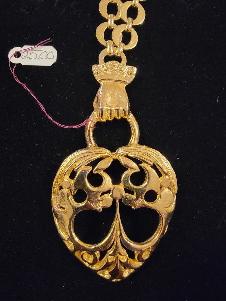 "Holding Heart" Necklace/Charm +Pearlesque Goldtone earrings