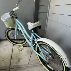 Girls Huffy bike (20” tires)