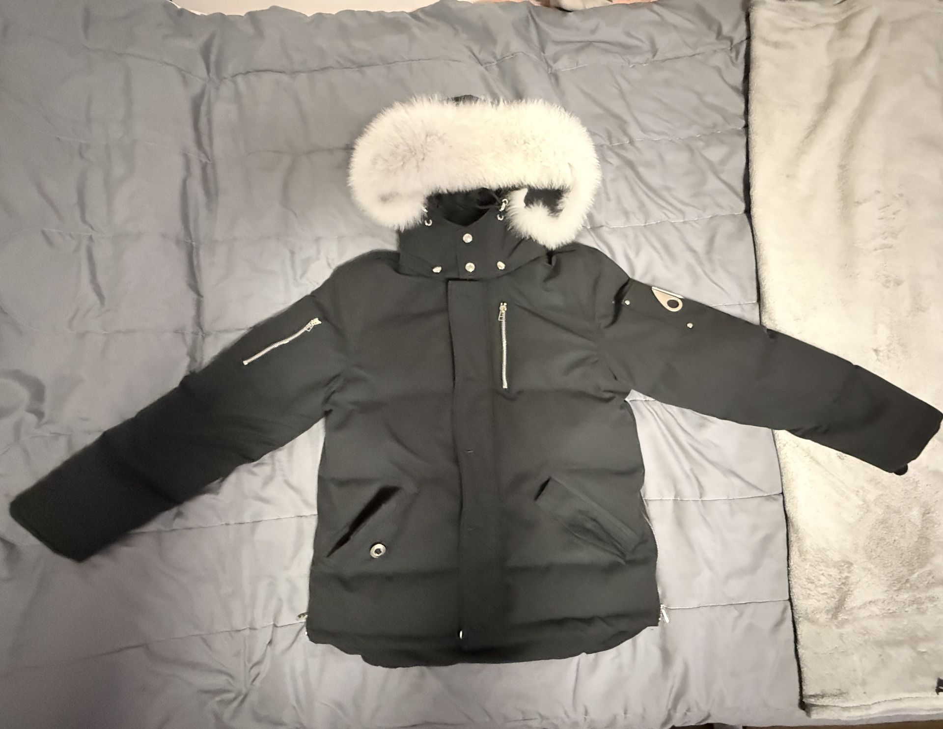 Authentic Black Moose Knuckle Parka Coat with white fur men's size medium