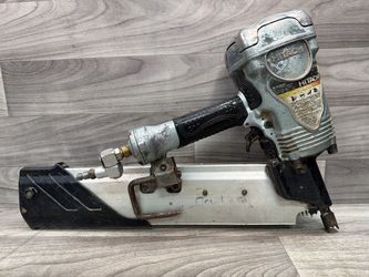 Hitachi NR90AE(S) 3-1/2" Pneumatic Strip Framing Nailer (A1D032108)