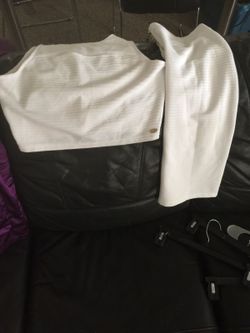 Size M Guess skirt & top