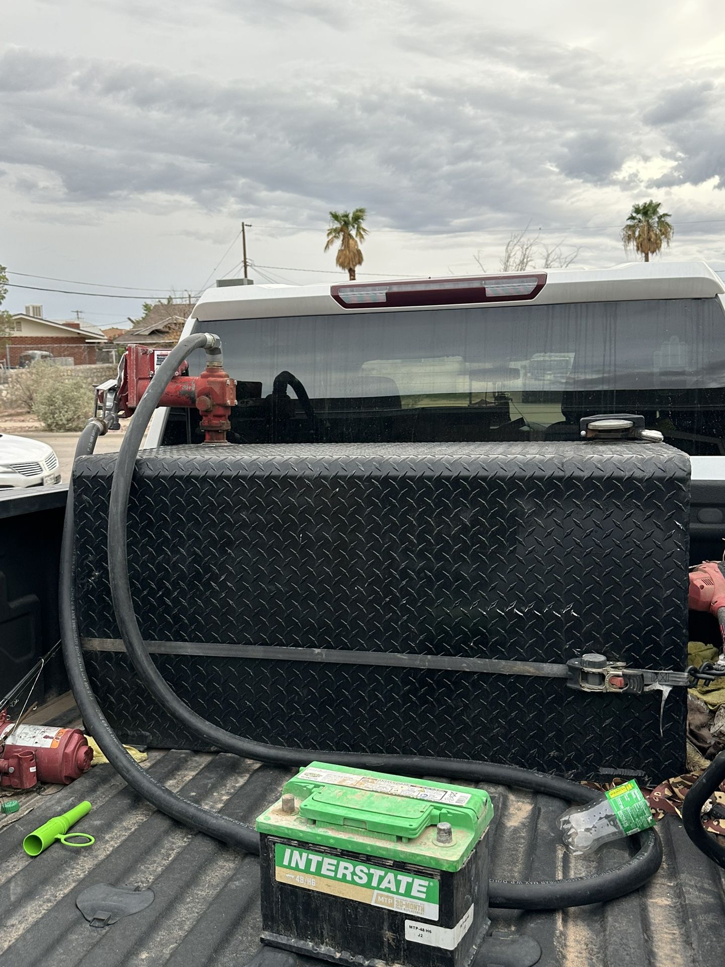 Diesel fuel tank with pump